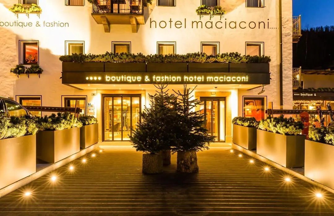 Boutique & Fashion Hotel Maciaconi - Gardenahotels-1