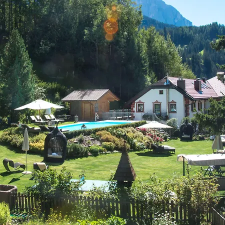 Boutique & Fashion Hotel Maciaconi - Gardenahotels-3